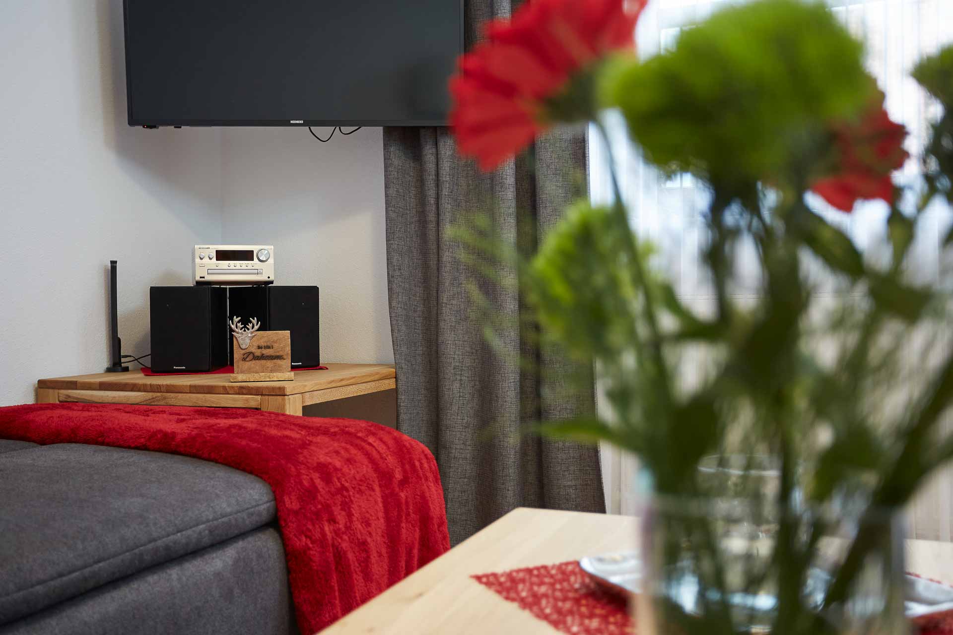 Fernseher, Radio und Atmosphäre Wohnzimmer